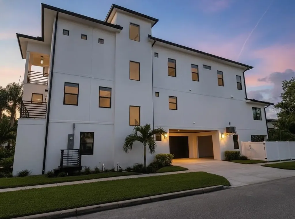 500 E Davis Boulevard Tampa FL 33606