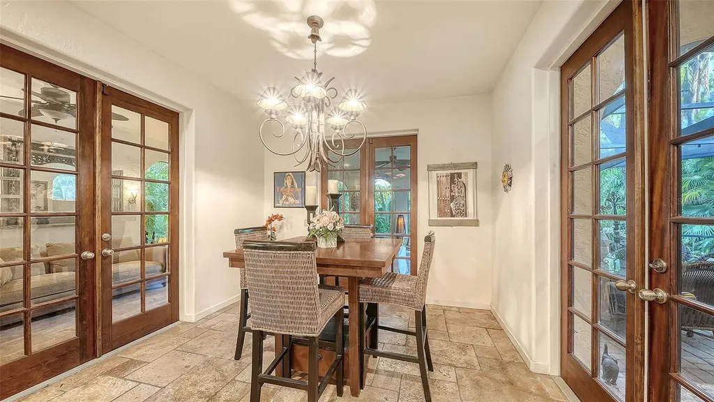 922 Indian Beach Drive Sarasota FL 34234