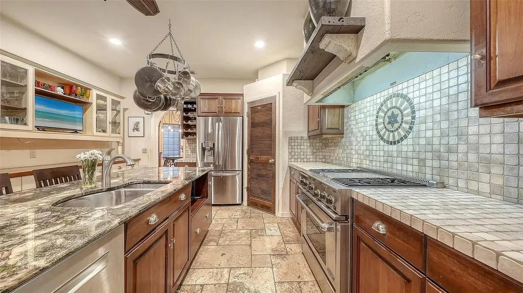 922 Indian Beach Drive Sarasota FL 34234