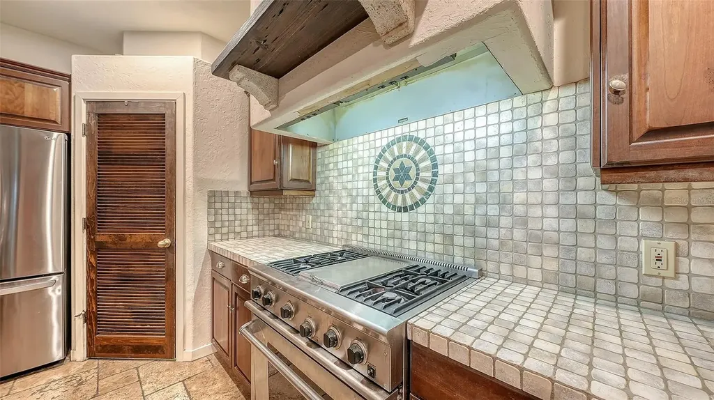 922 Indian Beach Drive Sarasota FL 34234