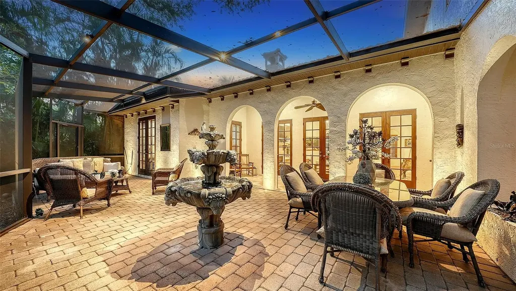 922 Indian Beach Drive Sarasota FL 34234