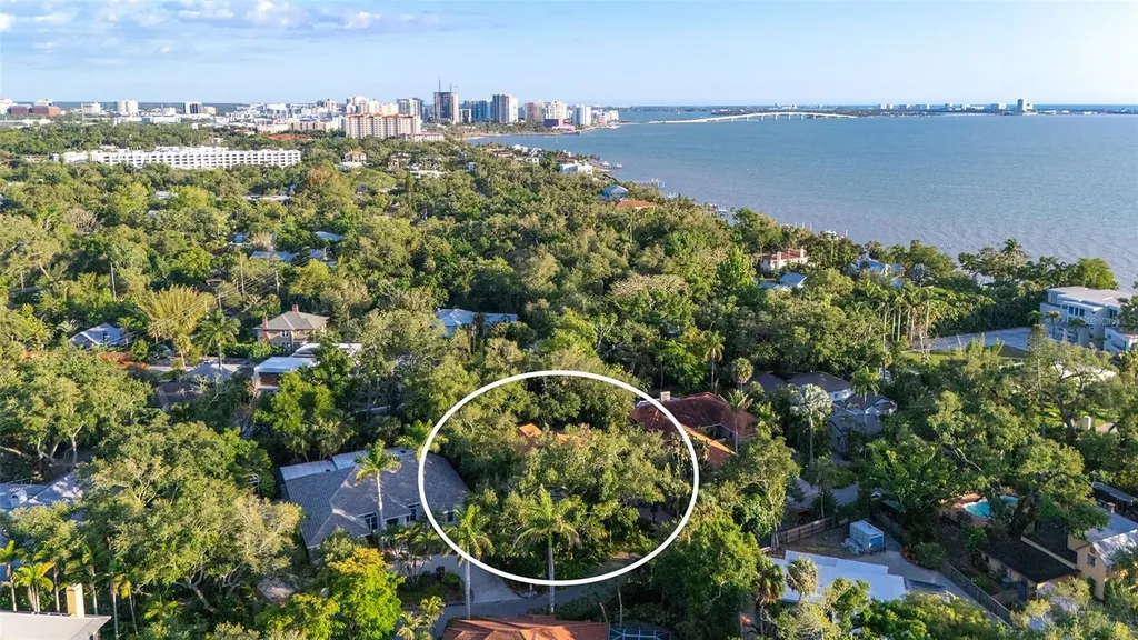 922 Indian Beach Drive Sarasota FL 34234