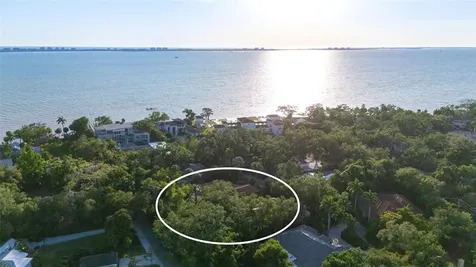 922 Indian Beach Drive Sarasota FL 34234