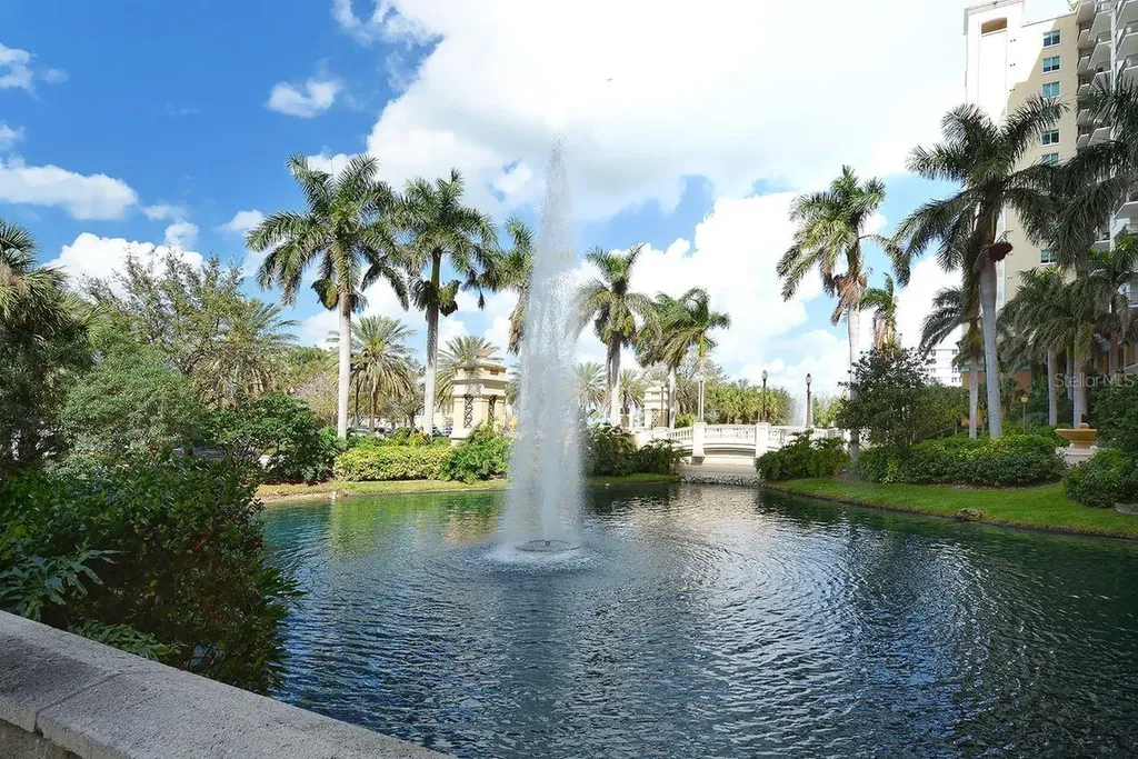 750 N Tamiami Trail Sarasota FL 34236