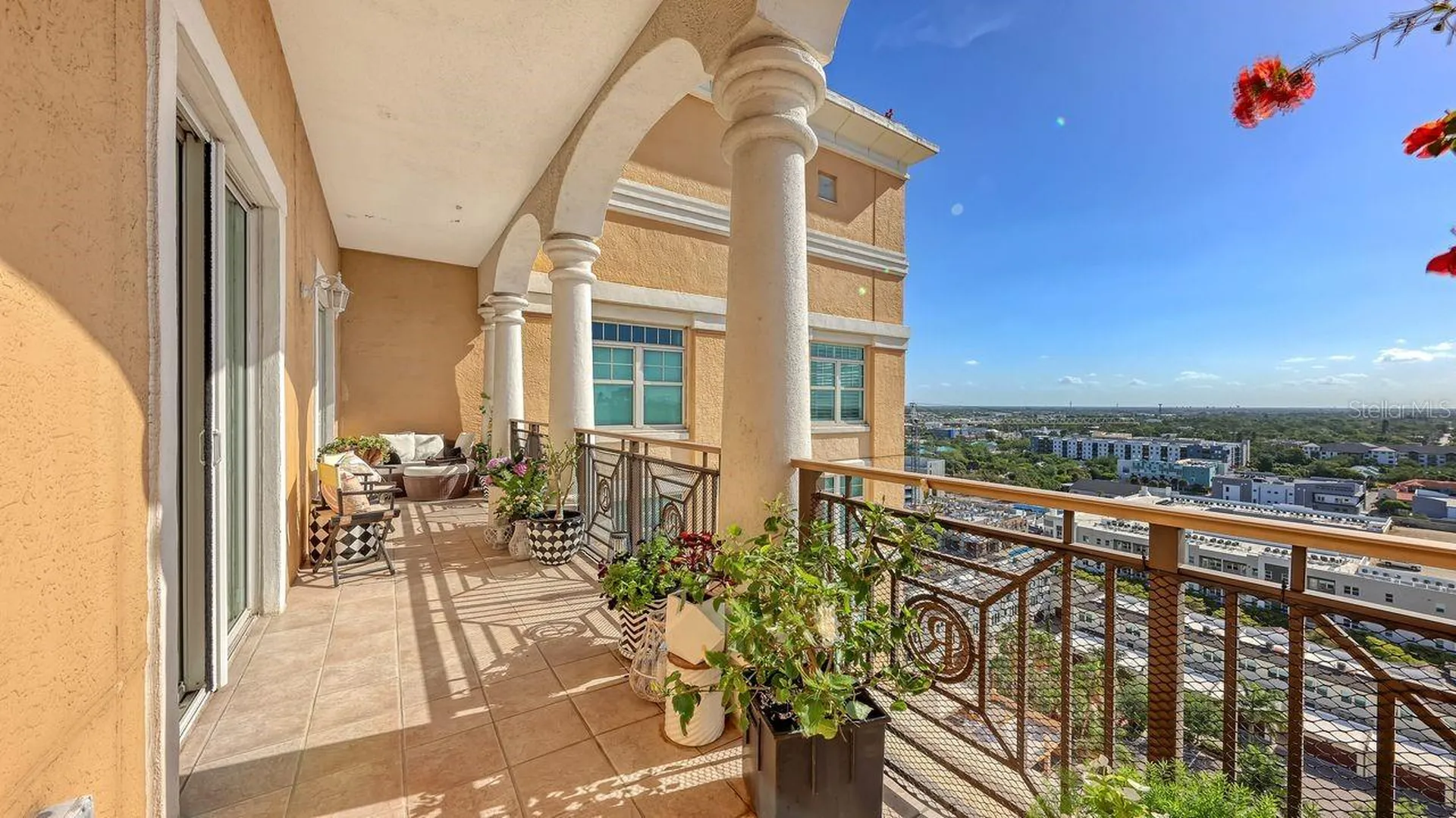 750 N Tamiami Trail Sarasota FL 34236