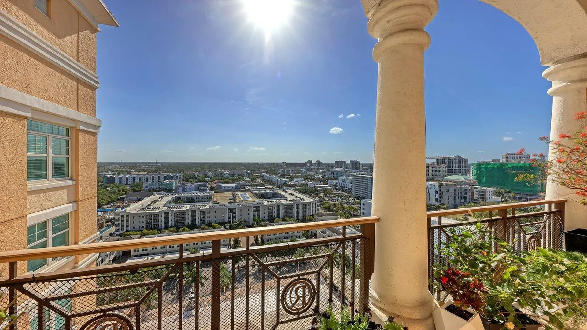 750 N Tamiami Trail Sarasota FL 34236