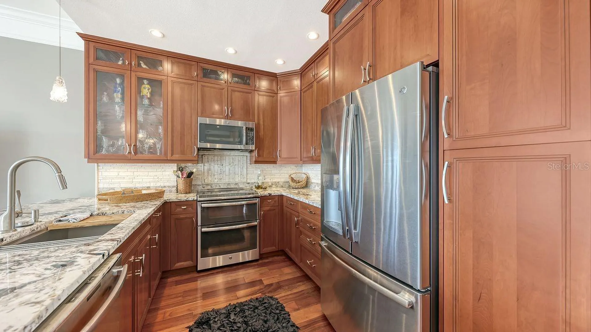 750 N Tamiami Trail Sarasota FL 34236