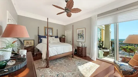 750 N Tamiami Trail Sarasota FL 34236