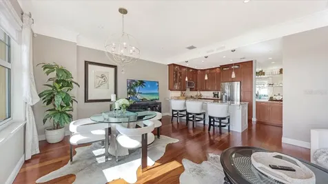 750 N Tamiami Trail Sarasota FL 34236