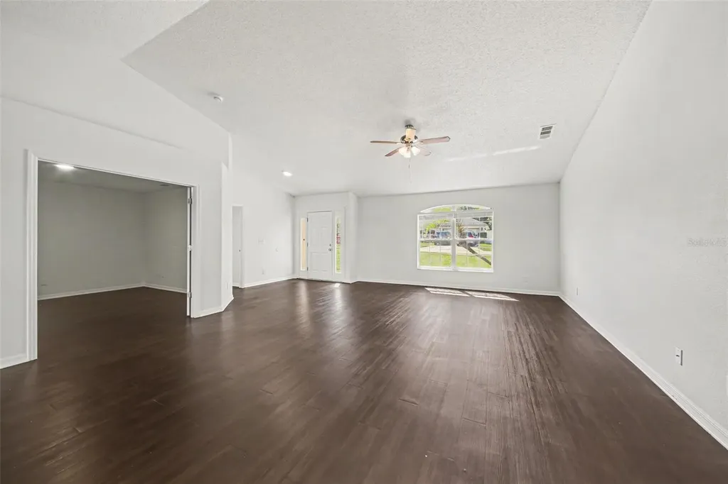 1011 Bluegrass Drive Groveland FL 34736