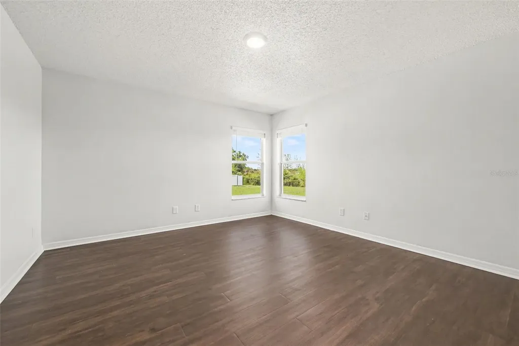 1011 Bluegrass Drive Groveland FL 34736
