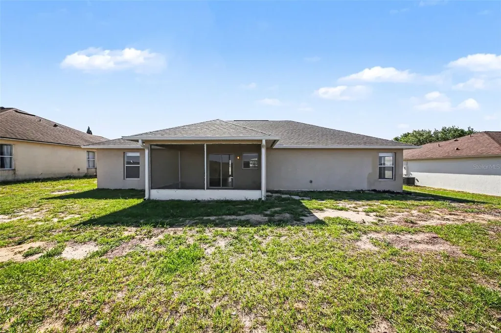 1011 Bluegrass Drive Groveland FL 34736