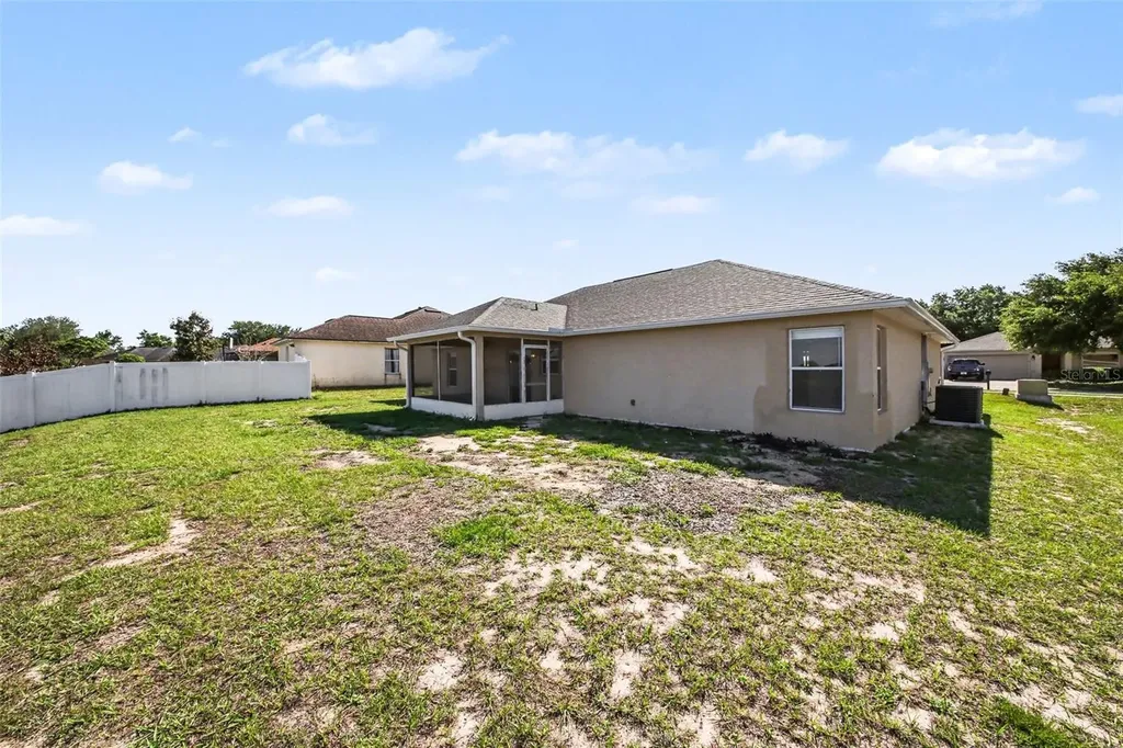 1011 Bluegrass Drive Groveland FL 34736
