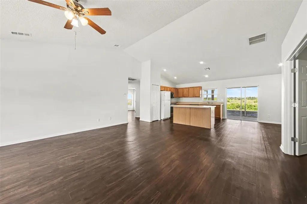 1011 Bluegrass Drive Groveland FL 34736