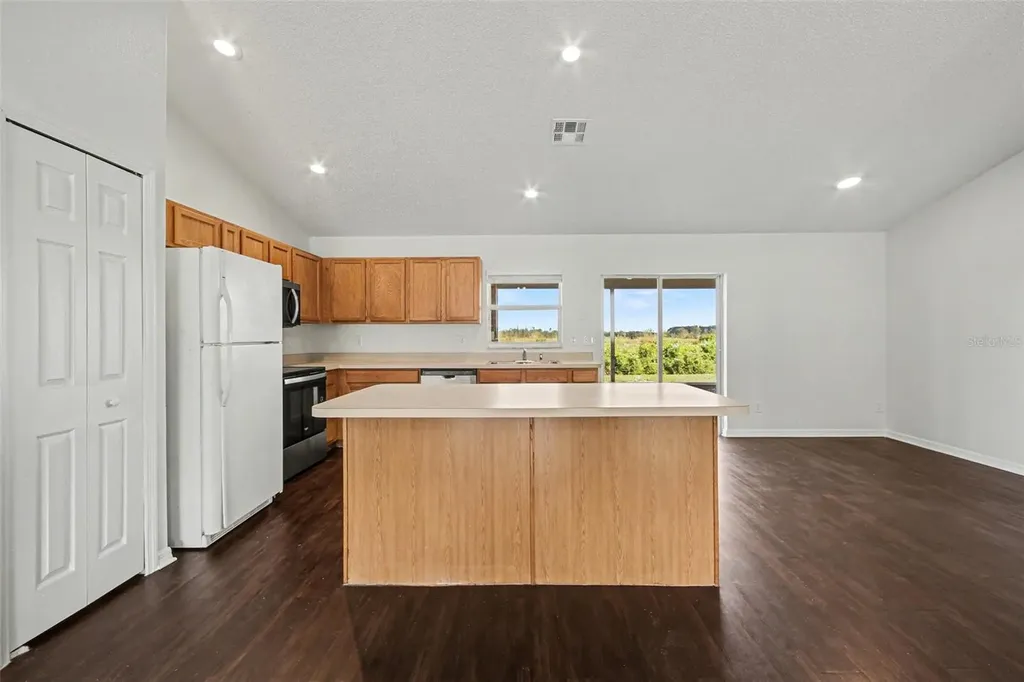 1011 Bluegrass Drive Groveland FL 34736