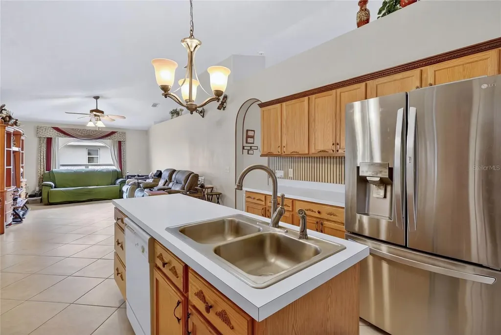 1912 Lakeview Place Kissimmee FL 34759