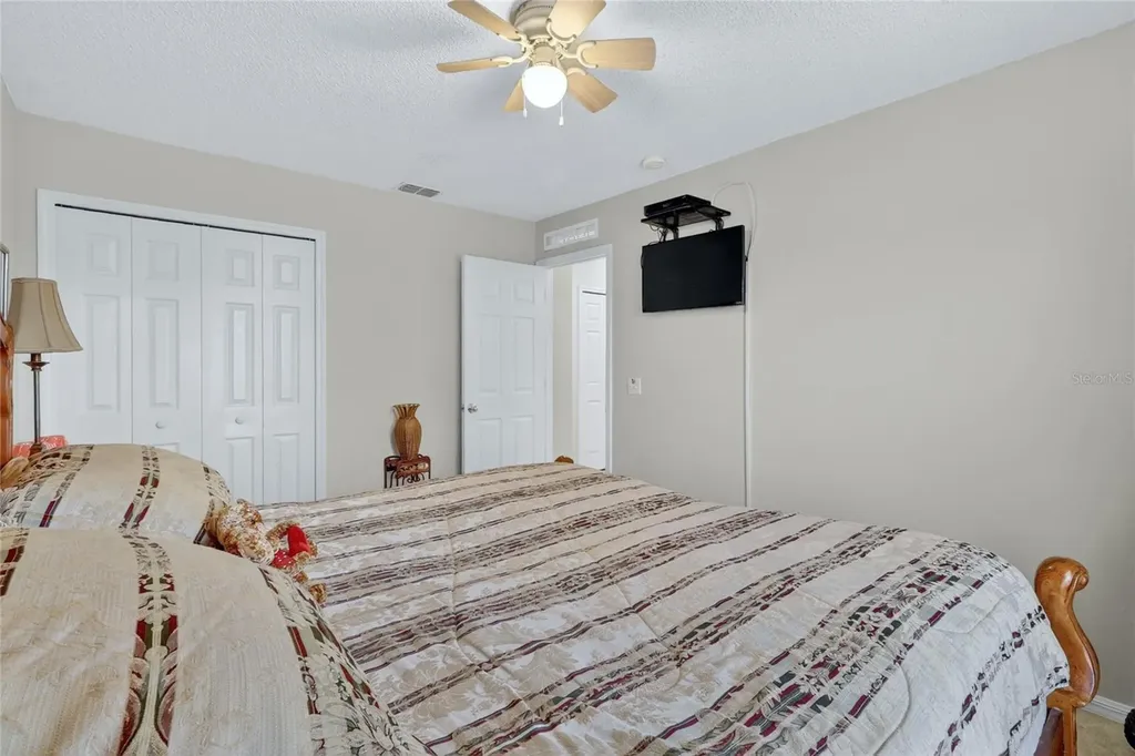 1912 Lakeview Place Kissimmee FL 34759