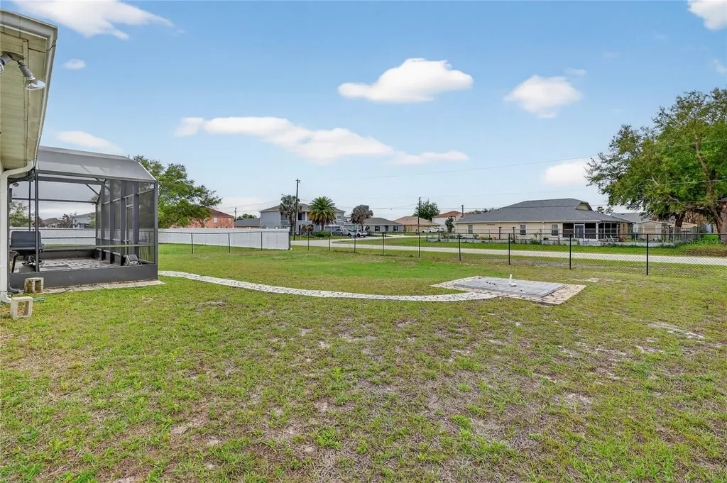 1912 Lakeview Place Kissimmee FL 34759