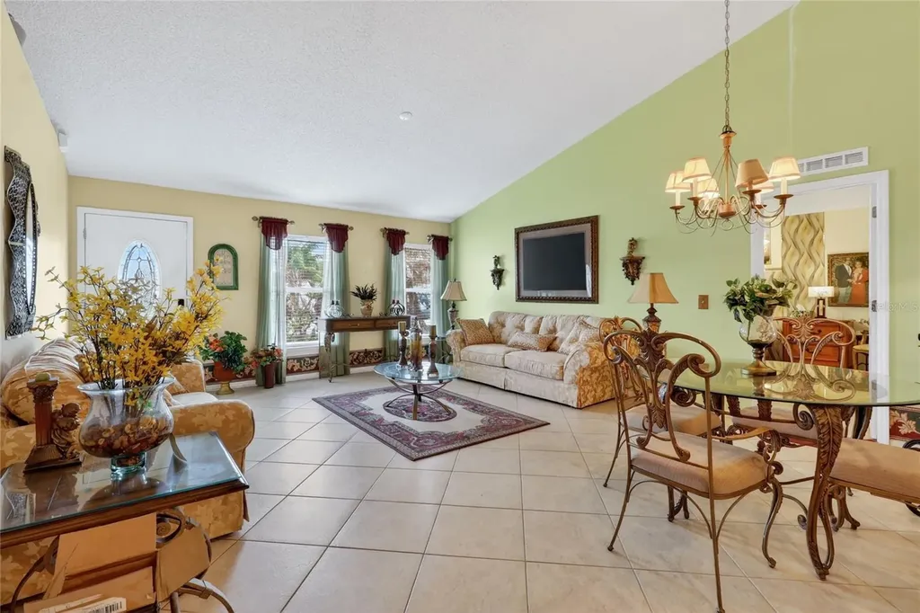 1912 Lakeview Place Kissimmee FL 34759