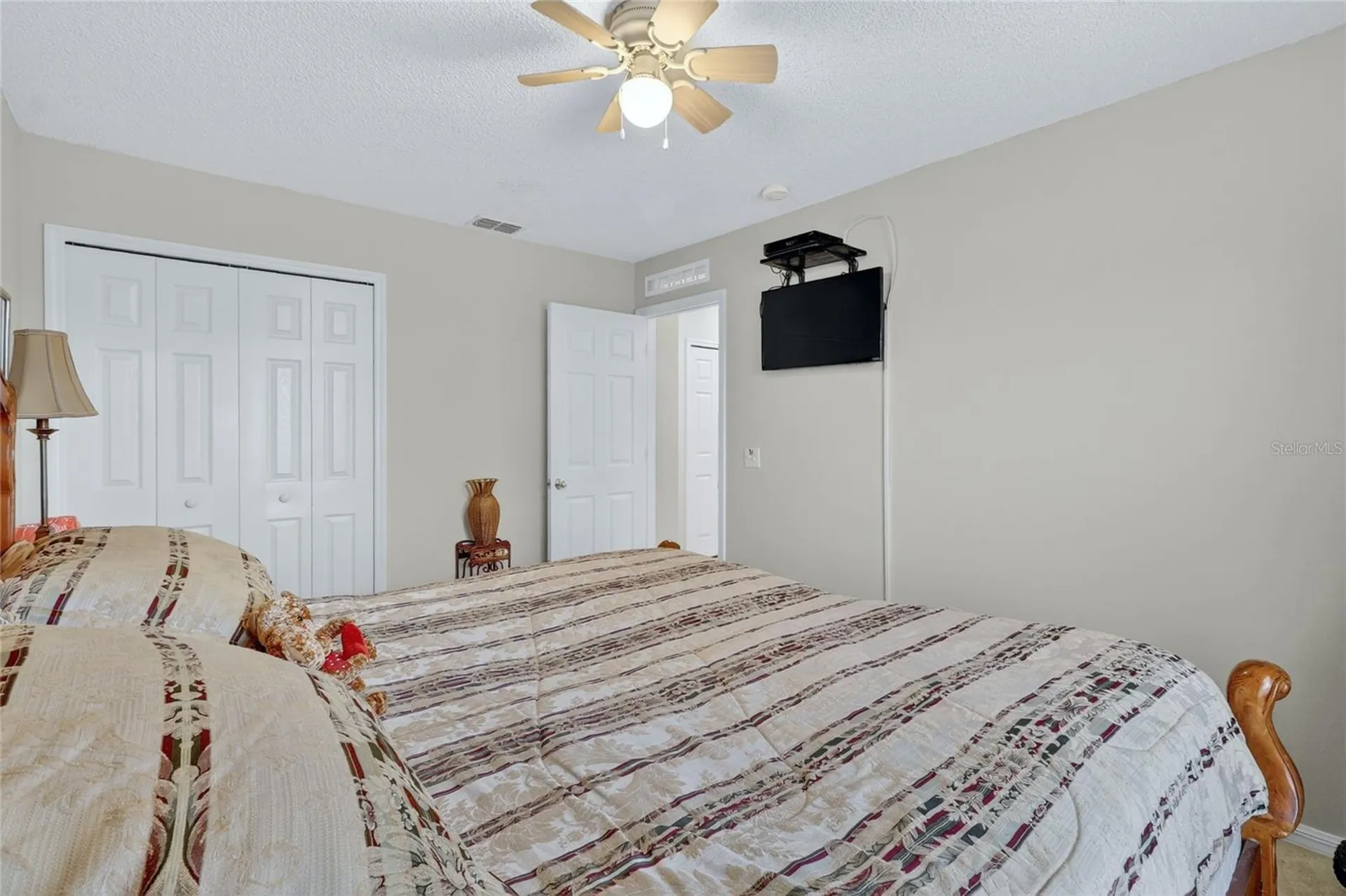1912 Lakeview Place Kissimmee FL 34759