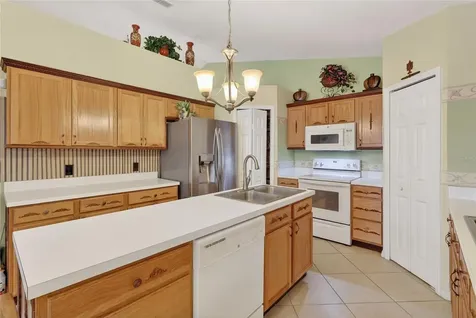 1912 Lakeview Place Kissimmee FL 34759