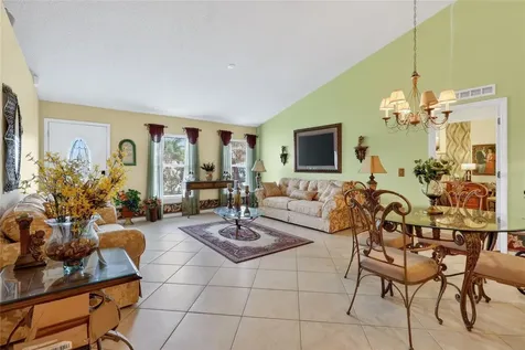 1912 Lakeview Place Kissimmee FL 34759