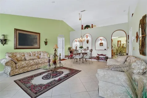 1912 Lakeview Place Kissimmee FL 34759
