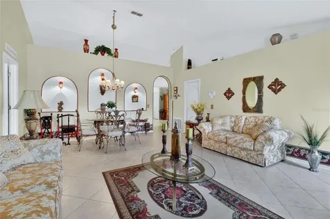1912 Lakeview Place Kissimmee FL 34759