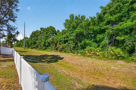 8525 Heyward Road Tampa FL 33635