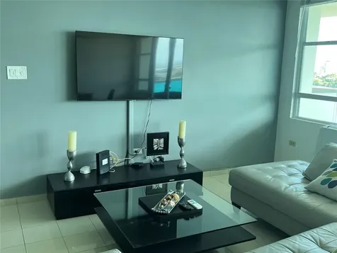 550 Avenue Constitucion San Juan PR 00907