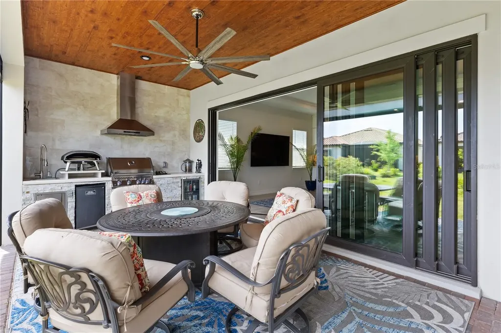 2121 6th Street E Palmetto FL 34221