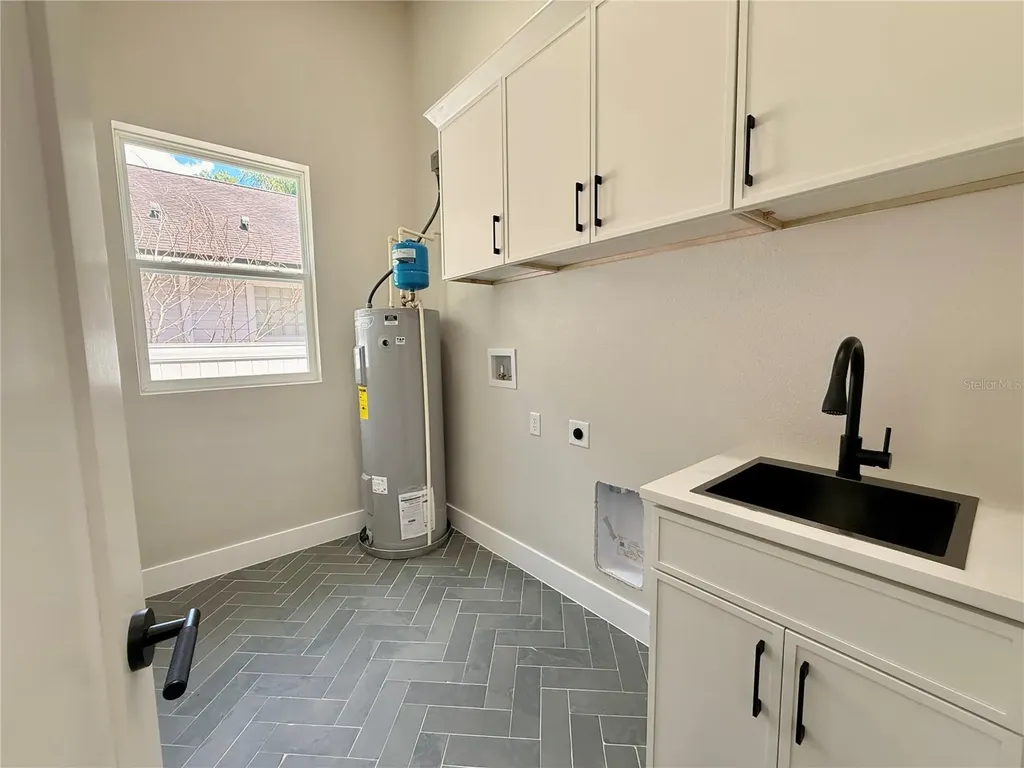 5637 Marinell Drive Orlando FL 32809