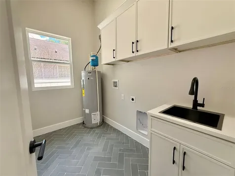 5637 Marinell Drive Orlando FL 32809