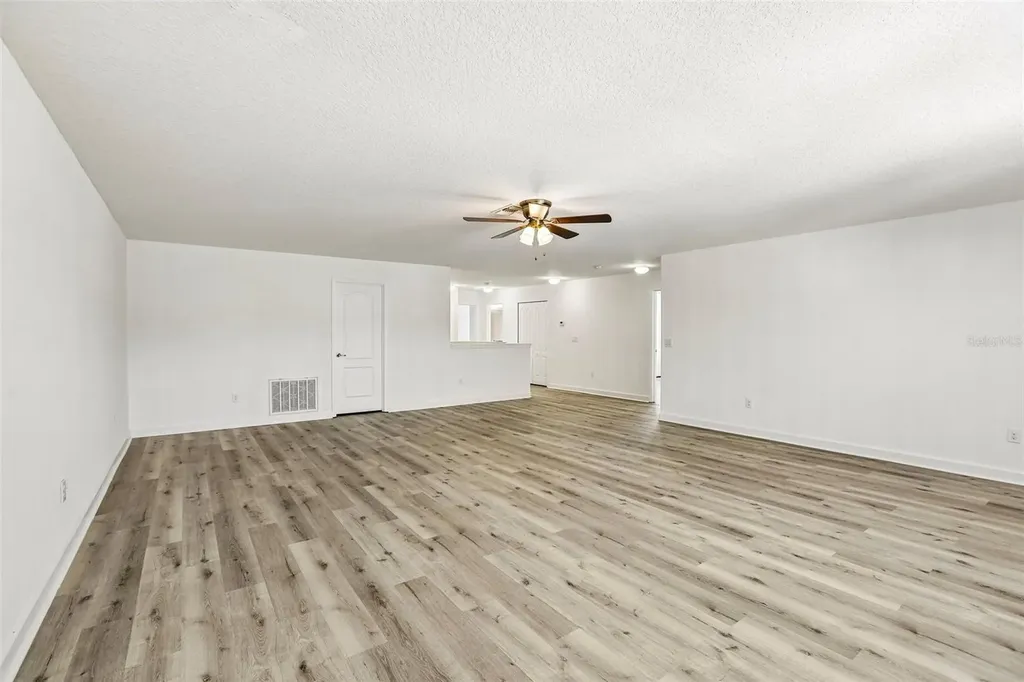 19417 Paddock View Drive Tampa FL 33647