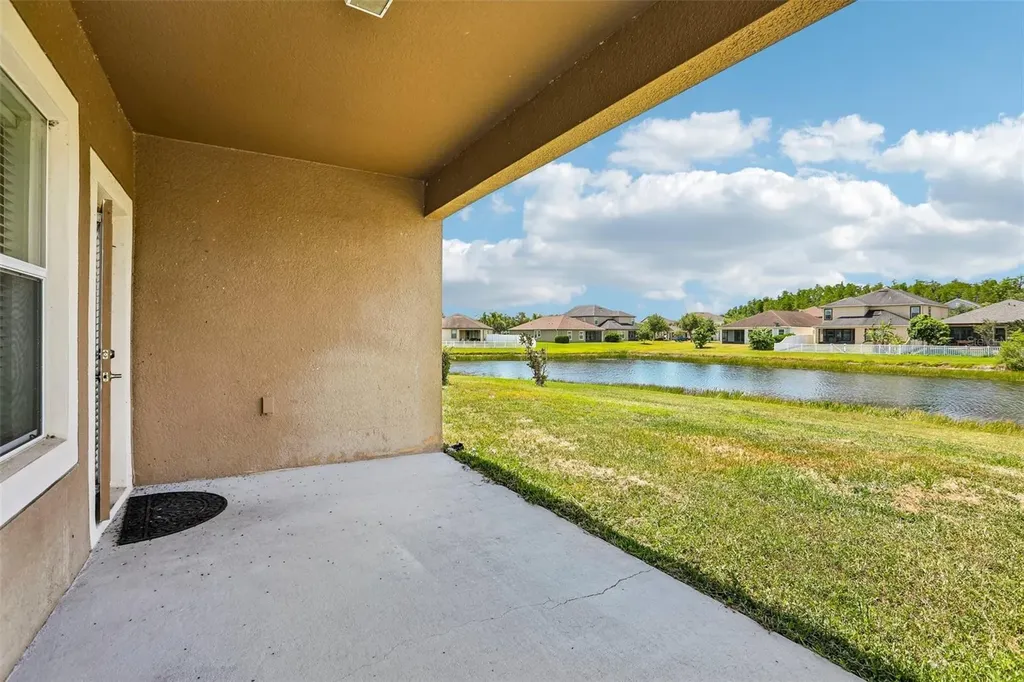 19417 Paddock View Drive Tampa FL 33647