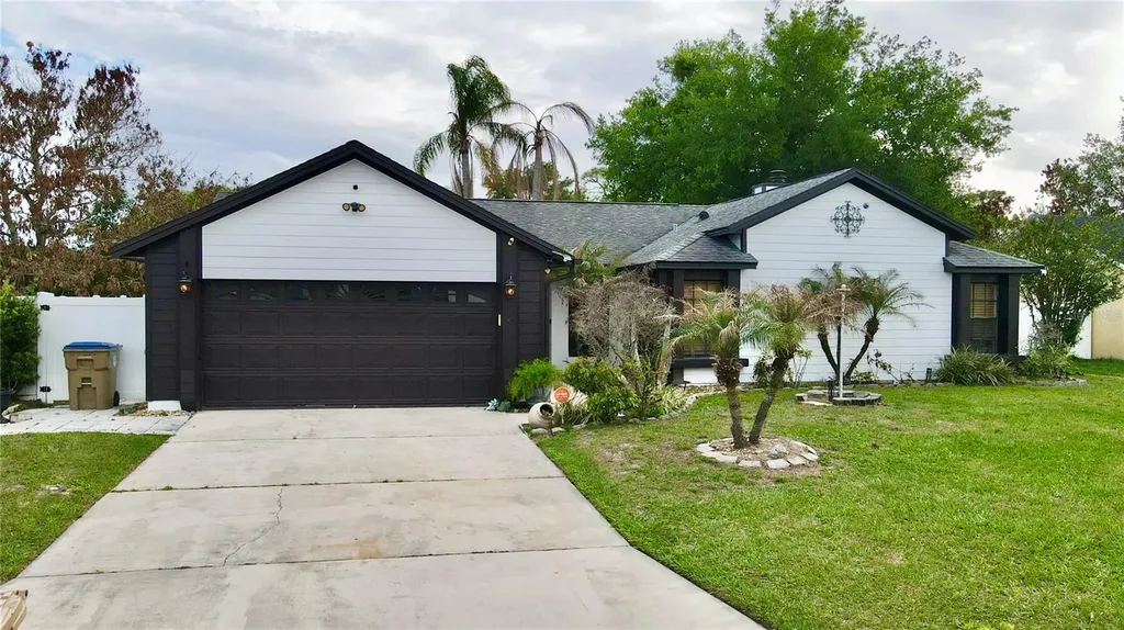 125 Teakwood Drive Kissimmee FL 34743