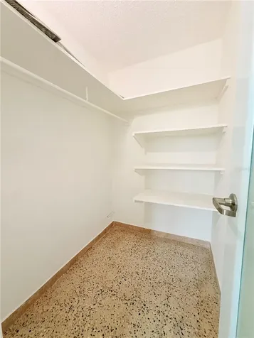 Cond. Laguna Gardens 2 Ave Laguna Carolina PR 00979