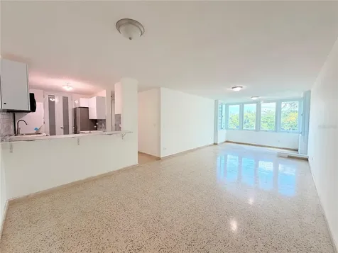 Cond. Laguna Gardens 2 Ave Laguna Carolina PR 00979