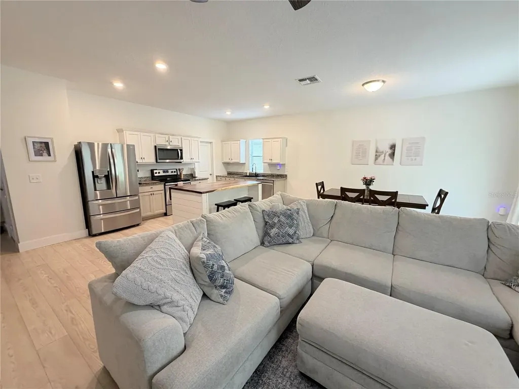 15631 Merlin Avenue Mascotte FL 34753