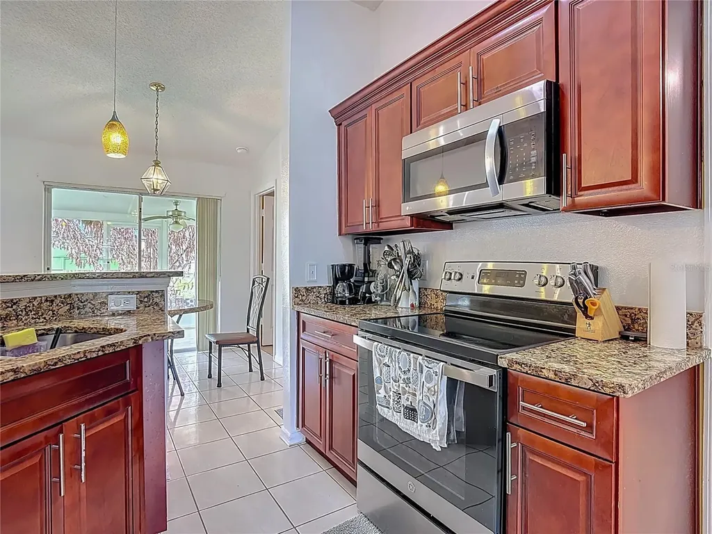 972 Cambridge Court Kissimmee FL 34758