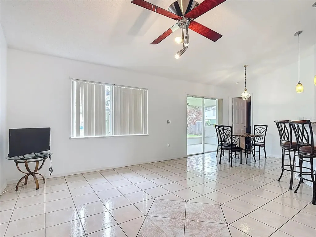 972 Cambridge Court Kissimmee FL 34758