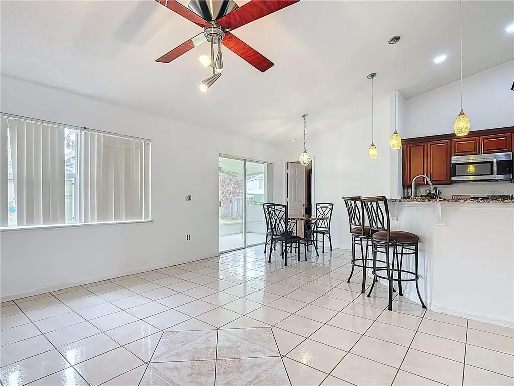 972 Cambridge Court Kissimmee FL 34758