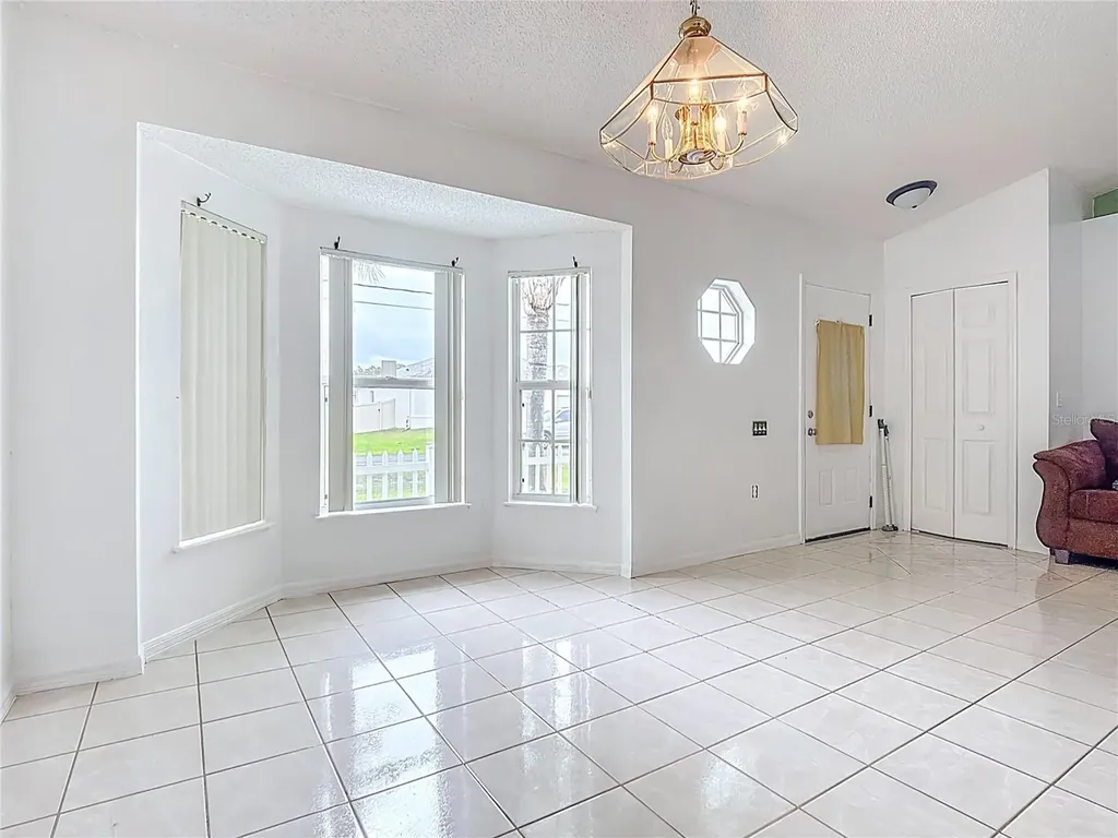 972 Cambridge Court Kissimmee FL 34758