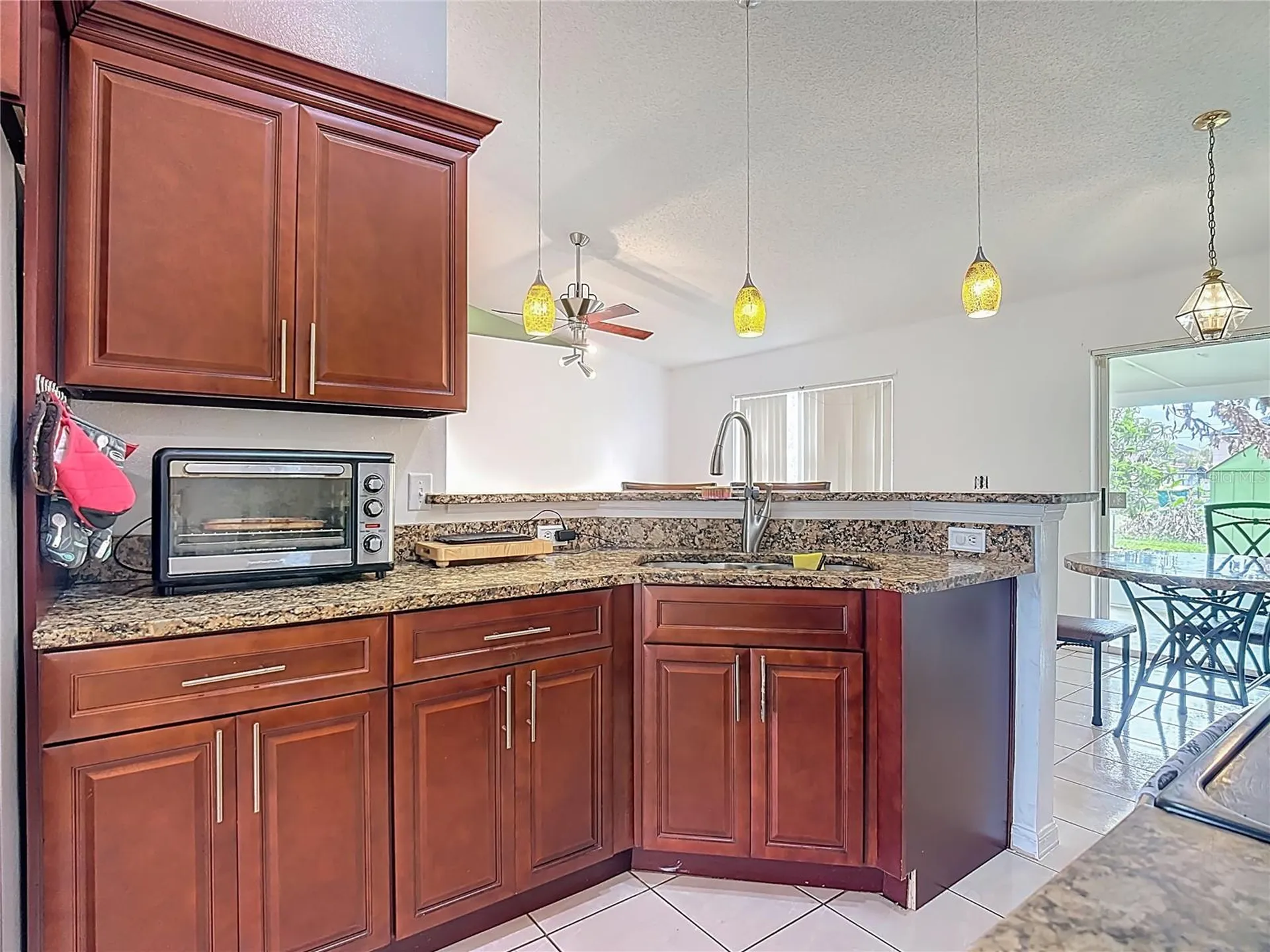 972 Cambridge Court Kissimmee FL 34758