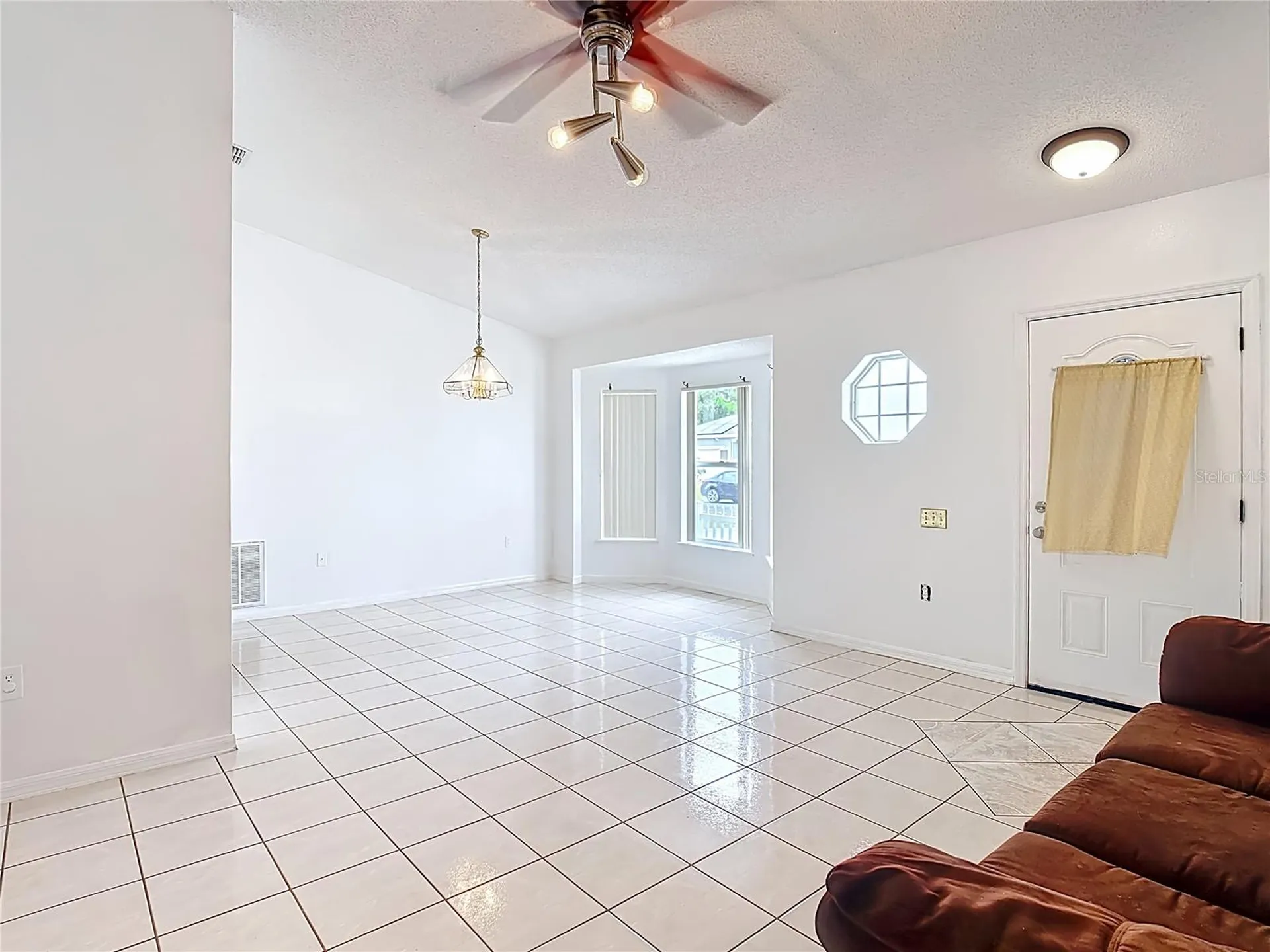 972 Cambridge Court Kissimmee FL 34758