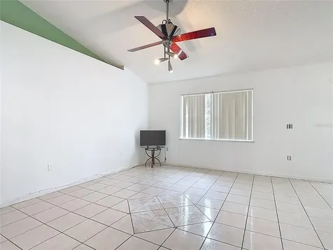 972 Cambridge Court Kissimmee FL 34758