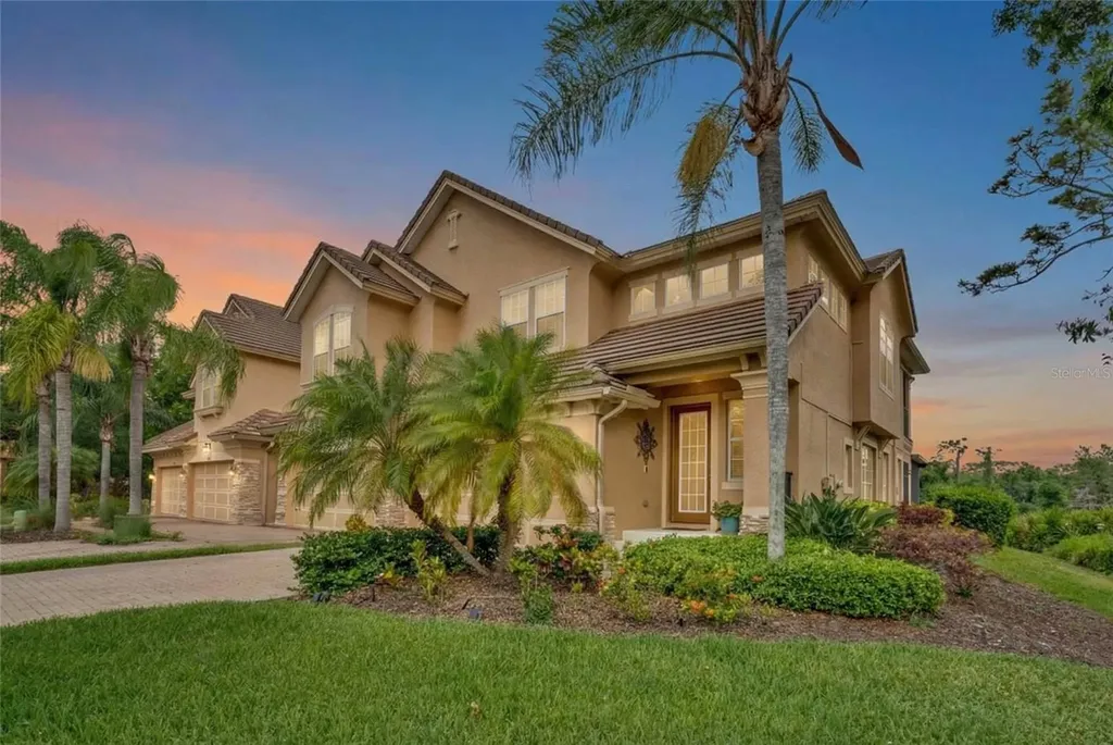 8204 Villa Grande Court Sarasota FL 34243