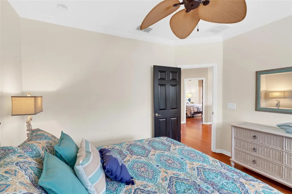 8204 Villa Grande Court Sarasota FL 34243
