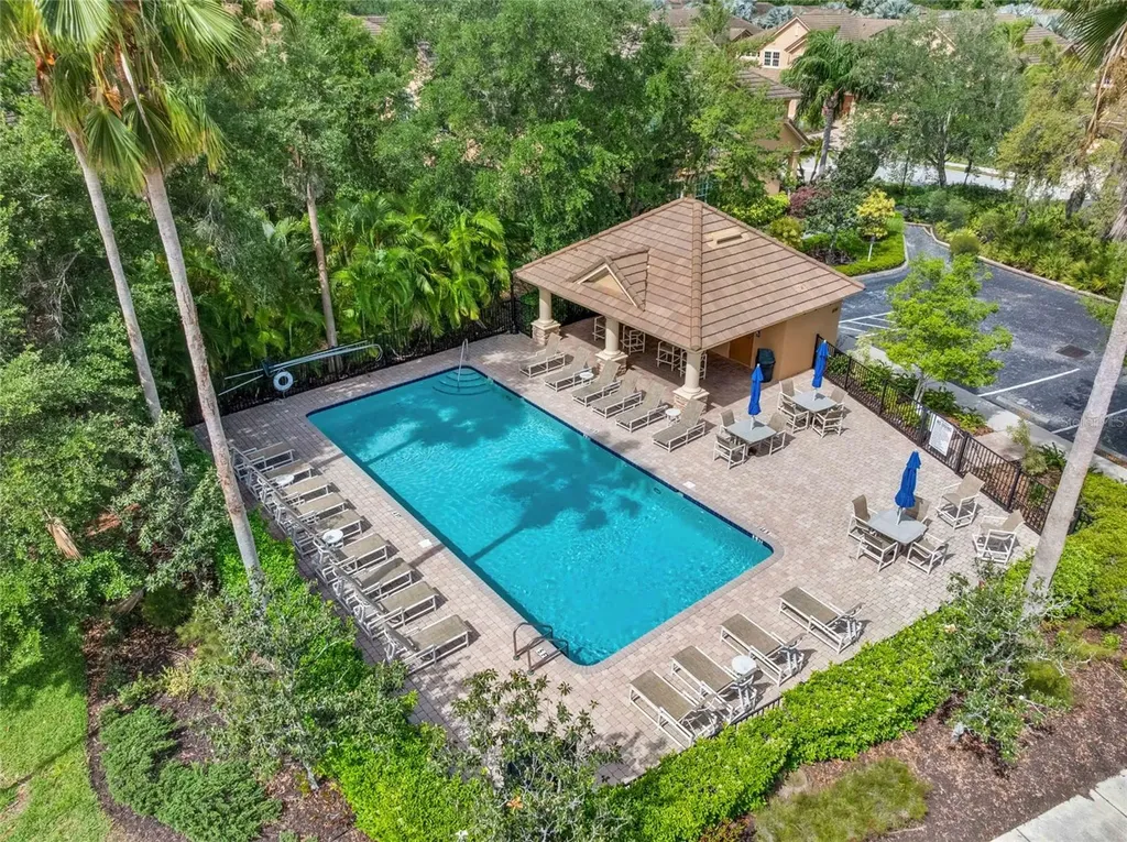 8204 Villa Grande Court Sarasota FL 34243
