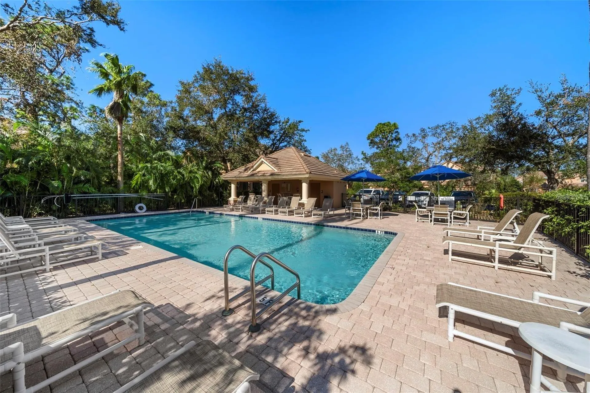 8204 Villa Grande Court Sarasota FL 34243